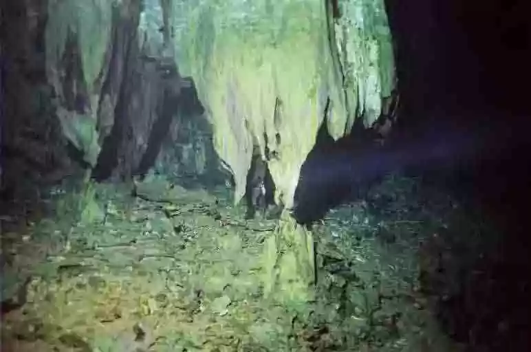 Gruta Azul – Cocalinho