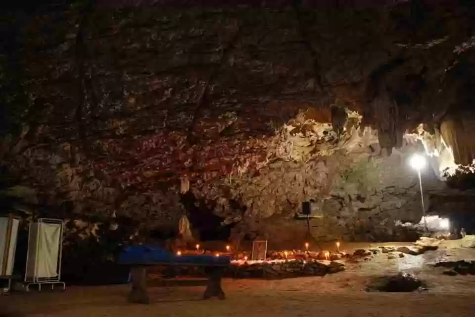 gruta portal do roncador e gruta santa terezinha